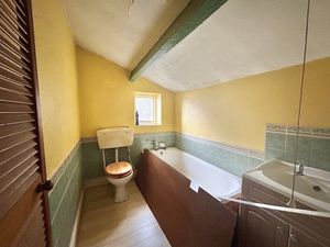 Photo 11- click for photo gallery